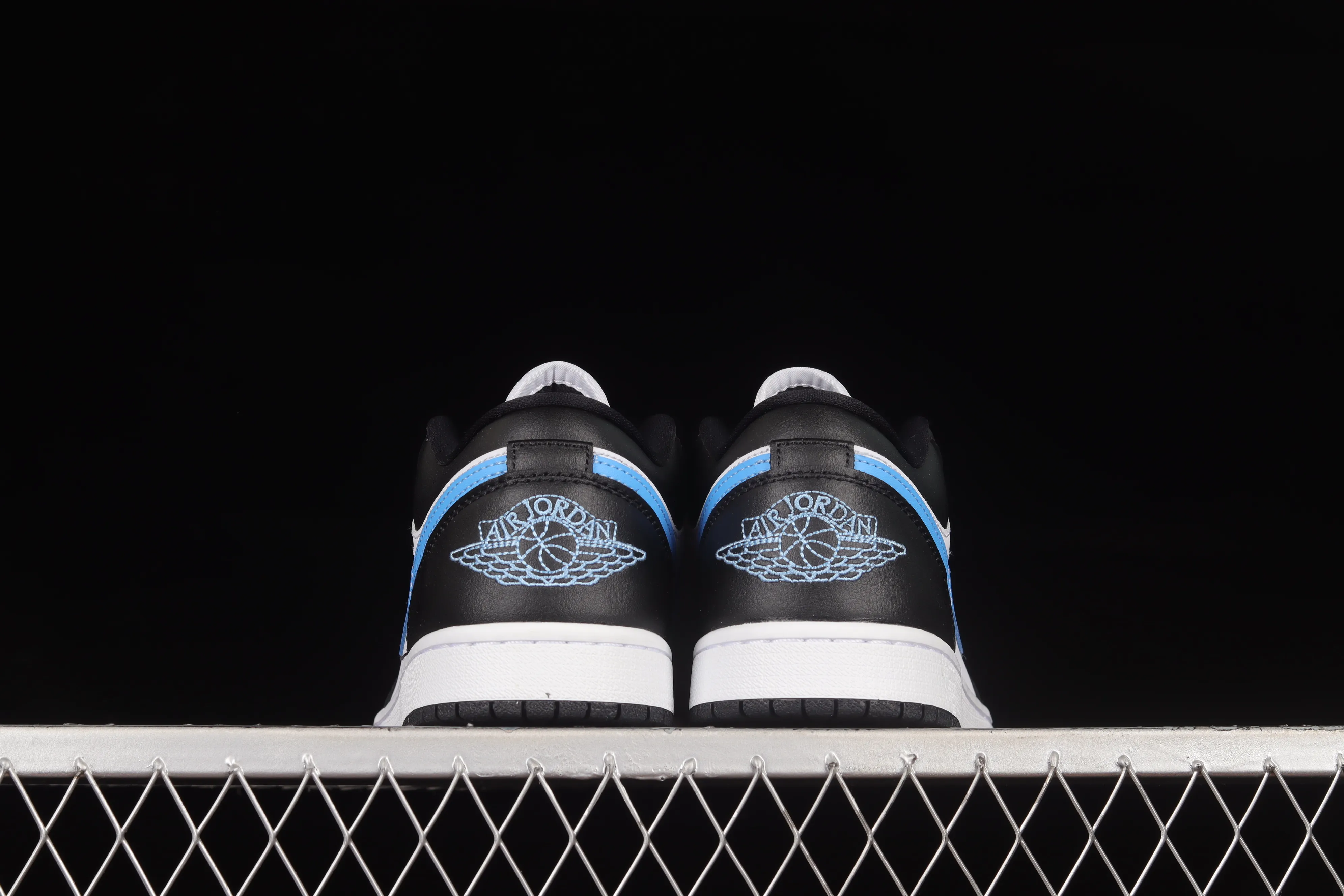 All categories Air Jordan Jordan series basketball shoes Air Jordan 1 Low G version pure original Air Jordan AJ1 Low AJ1 Joe 1 black blue and white low-top cultural leisure sports basketball shoes DC0774-041